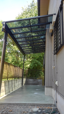 京丹波町　K様邸　外構工事　カーポート、フェンス、テラス屋根－ライフデザイン